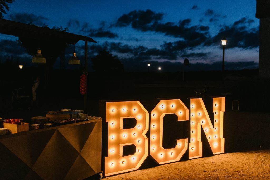 Letras luminosas en alquiler para bodas y eventos Barcelona BCN LETTERS Letras luminosas en alquiler para bodas y eventos Barcelona BCN LETTERS