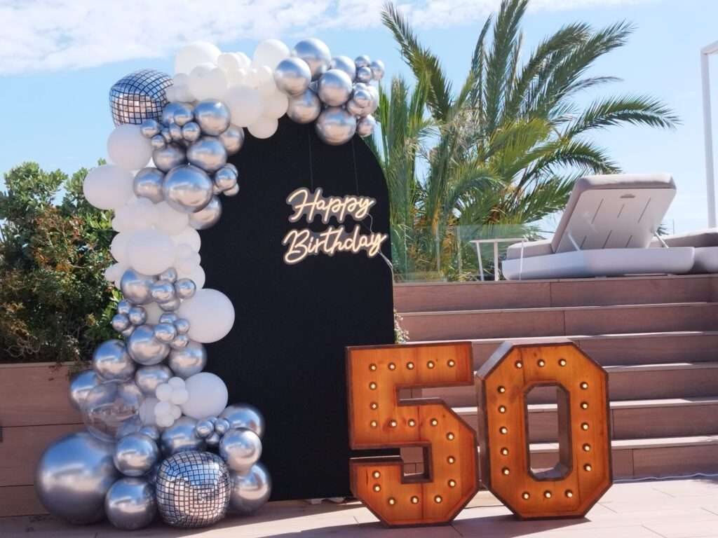 numeros-luminosos-madera-alquiler-fiestas-50-cumpleaños-neon-happy-birthday-globos-bcn-letters